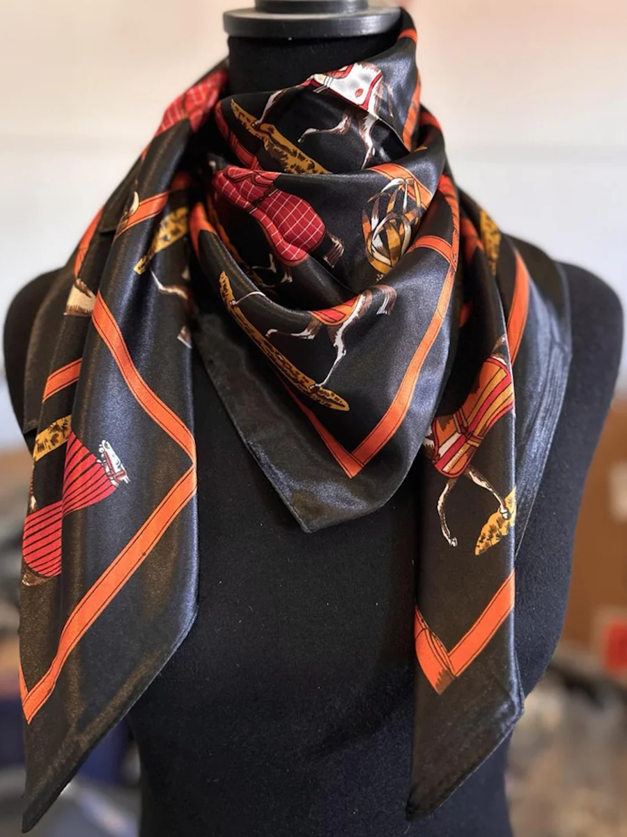 (image for) Horses In Blankets Design Black Wild Rag